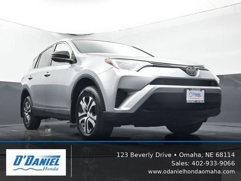 Used 2018 Toyota RAV4 LE w/ All Weather Liner Package AWD/4WD image 14