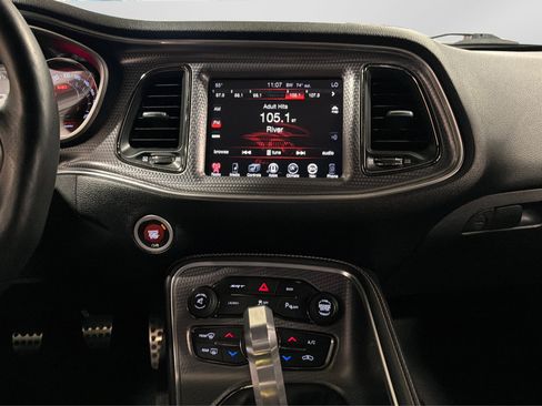 Used 2016 Dodge Challenger SRT Hellcat RWD image 28