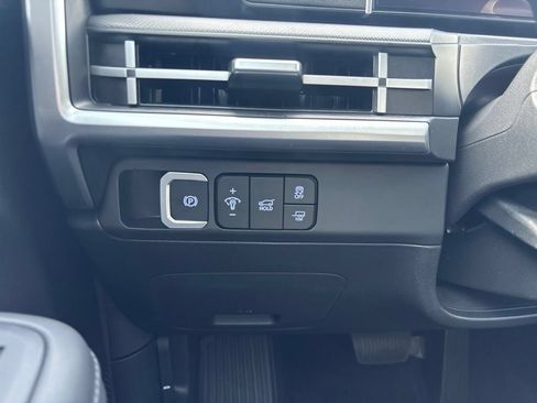 Certified 2025 Hyundai Santa Fe XRT AWD/4WD image 32