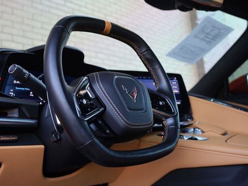 Used 2021 Chevrolet Corvette Stingray Premium Cpe w/ Z51 Performance Package RWD image 19