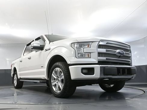Used 2017 Ford F150 Platinum w/ Equipment Group 701A Luxury AWD/4WD image 53