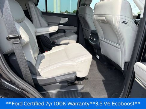 Used 2025 Ford Expedition Active AWD/4WD image 31