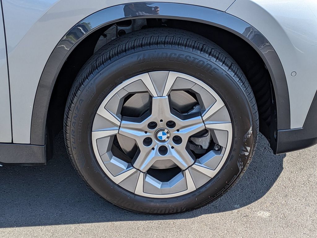 Certified 2025 BMW X1 xDrive28i AWD/4WD image 23