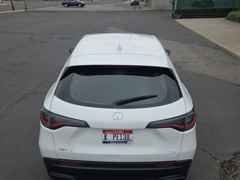 Used 2024 Honda HR-V LX image 10