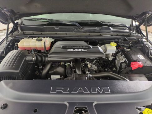 Used 2021 RAM 1500 Laramie AWD/4WD image 24