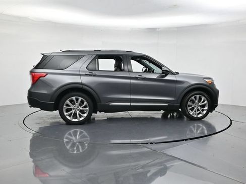 Used 2021 Ford Explorer Platinum w/ Equipment Group 601A AWD/4WD image 2