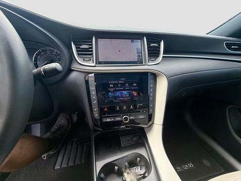 Used 2025 INFINITI QX55 Essential image 27