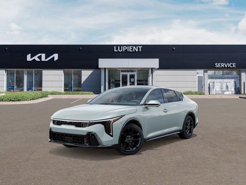 New 2025 Kia K4 GT-Line Turbo image 2