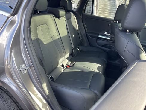 Used 2025 Mercedes-Benz GLA 250 4MATIC image 14