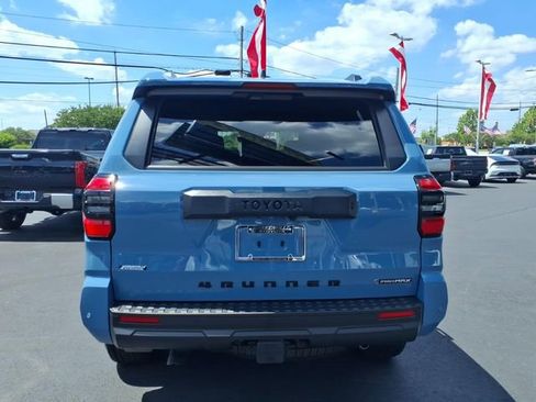 New 2026 Toyota 4Runner TRD Off-Road Premium AWD/4WD image 2