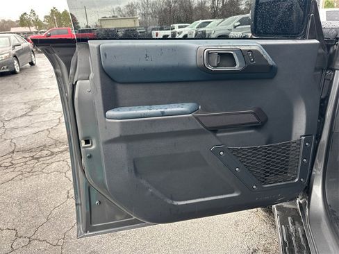 Used 2024 Ford Bronco Outer Banks w/ Sasquatch Package image 11