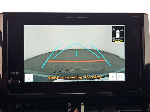 Used 2024 Toyota Corolla Cross XLE w/ Convenience Package image 57