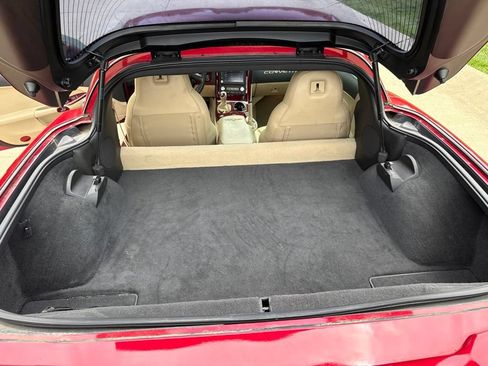 Used 2005 Chevrolet Corvette Coupe w/ Preferred Equipment Group RWD image 15