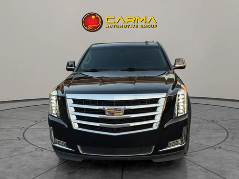 Used 2018 Cadillac Escalade ESV Premium Luxury image 12