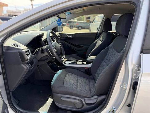 Used 2019 Hyundai Ioniq Electric image 20