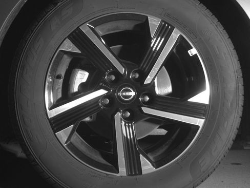 Used 2025 Nissan Sentra SV FWD image 12