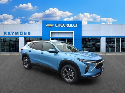 New 2026 Chevrolet Trax LT w/ LT Convenience Package FWD image 13