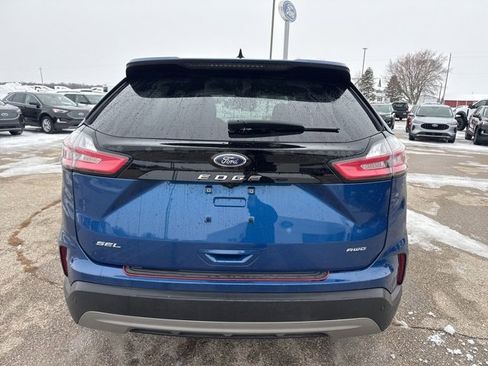 Used 2024 Ford Edge SEL w/ Convenience Package image 6