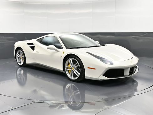 Used 2017 Ferrari 488 GTB image 10