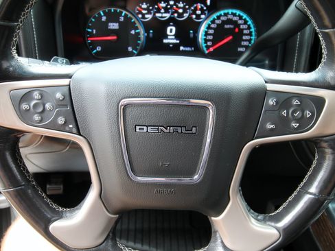 Used 2018 GMC Sierra 2500 Denali w/ Duramax Plus Package AWD/4WD image 26