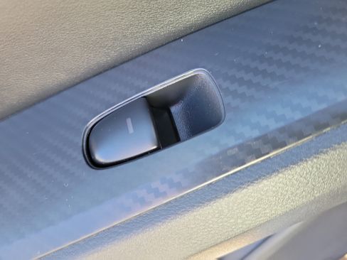 Used 2025 Nissan Altima 2.5 SV image 14