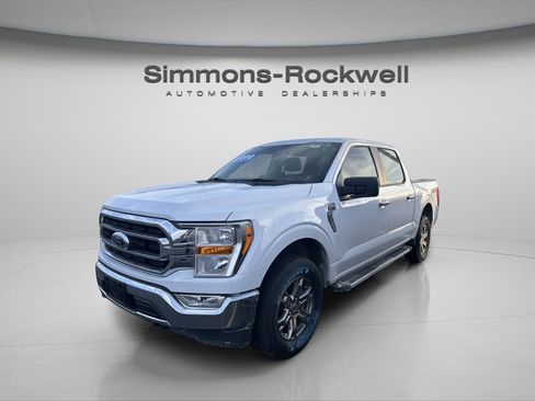 Used 2022 Ford F150 XLT w/ XTR Package image 4