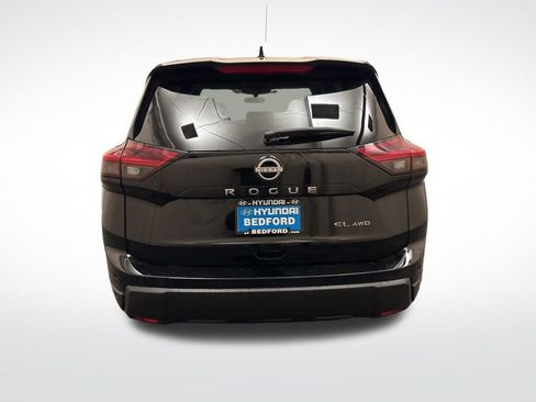 Used 2024 Nissan Rogue SV image 6