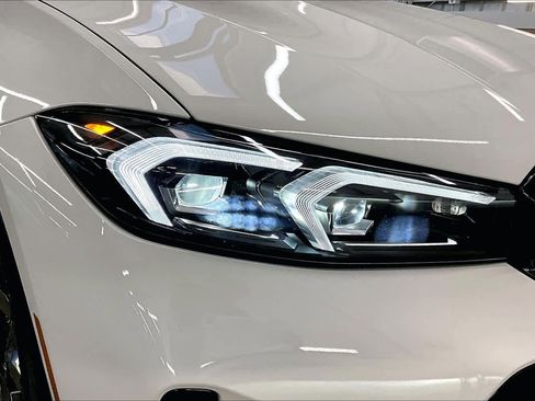 Used 2025 BMW 330i xDrive Sedan w/ M Sport Package image 31