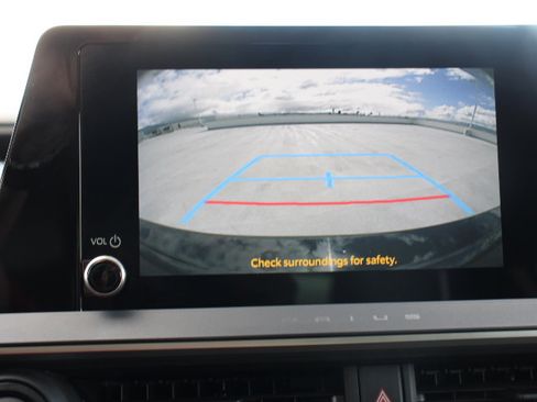 Used 2026 Toyota Prius XLE image 28