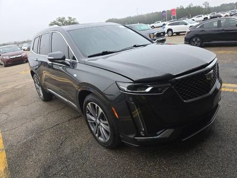 Used 2020 Cadillac XT6 Premium Luxury image 1