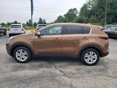 Used 2018 Kia Sportage LX AWD/4WD image 4