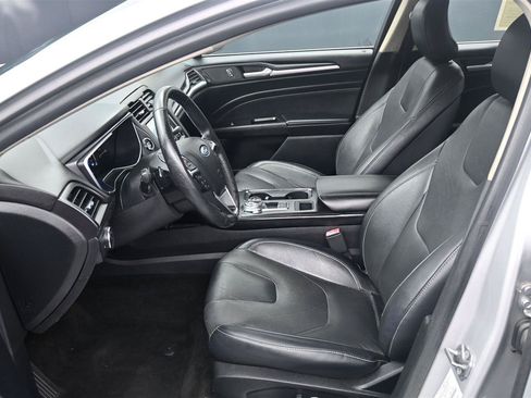 Used 2018 Ford Fusion Titanium AWD/4WD image 11