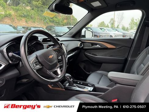 Used 2023 Chevrolet TrailBlazer ACTIV w/ Sun and Liftgate Package AWD/4WD image 3