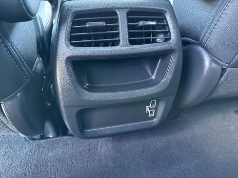 Used 2023 Honda Passport EX-L image 16