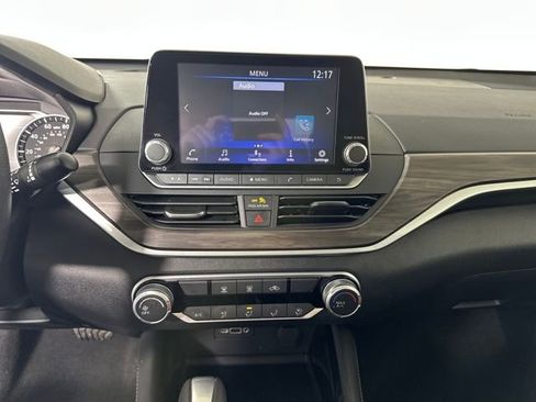 Used 2023 Nissan Altima 2.5 SV image 21