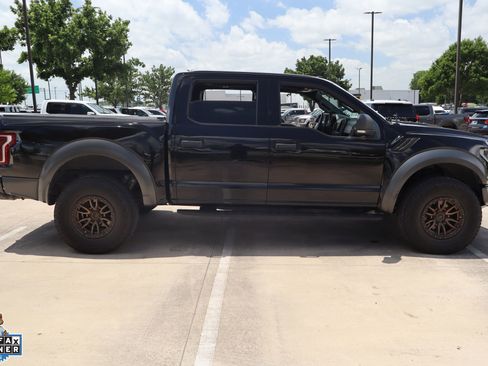 Used 2017 Ford F150 Raptor w/ Equipment Group 801A Mid AWD/4WD image 2