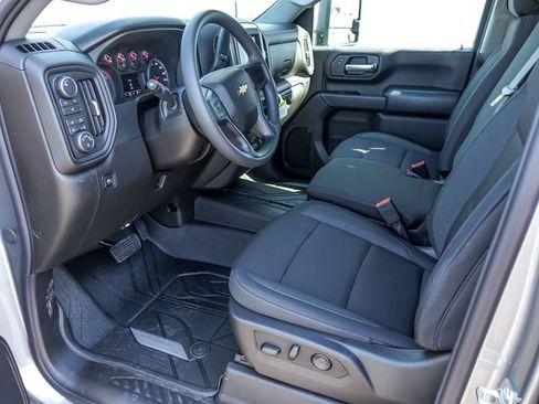 New 2026 Chevrolet Silverado 2500 Custom w/ Custom Value Package image 15