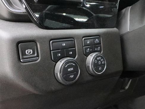 Used 2024 Chevrolet Silverado 2500 LT w/ Z71 Sport Edition image 49