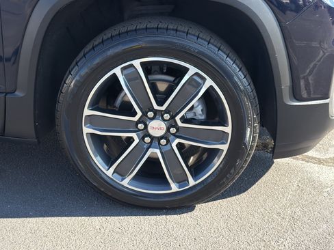 Used 2021 GMC Acadia SLT w/ Technology Package FWD image 35