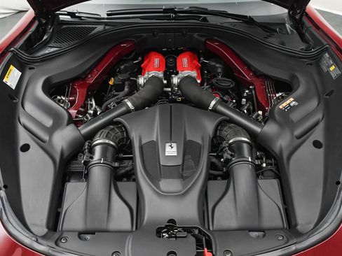 Used 2023 Ferrari Roma image 31