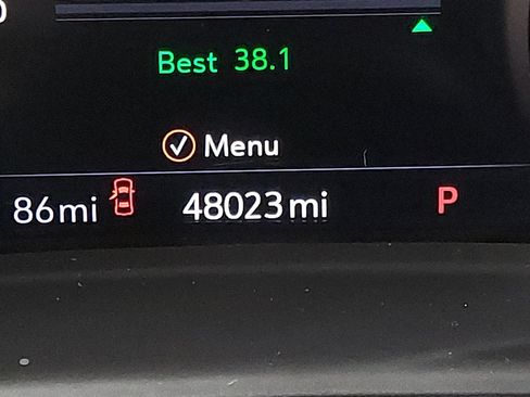 Used 2021 Buick Envision Essence w/ Sport Touring Package FWD image 2
