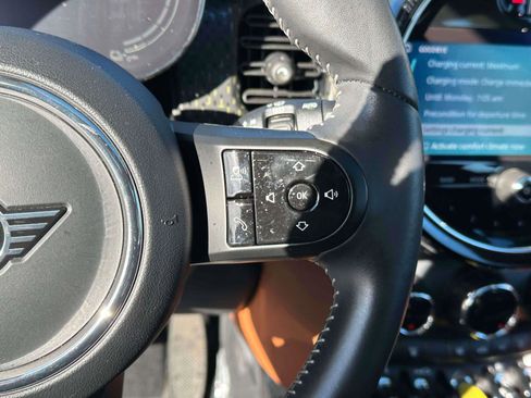 Used 2023 MINI Cooper SE image 21