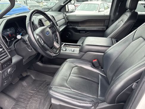 Used 2018 Ford Expedition Limited w/ Equipment Group 301A AWD/4WD image 24