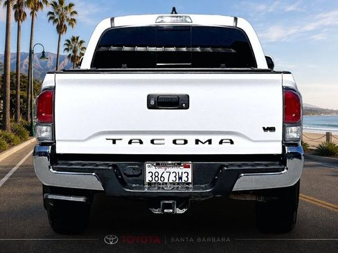 Certified 2023 Toyota Tacoma TRD Off-Road AWD/4WD image 6