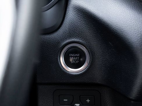 Used 2023 Toyota Tundra SR5 AWD/4WD image 18