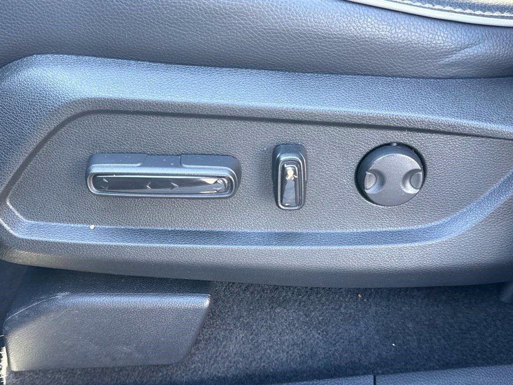 Used 2025 Honda Pilot Elite image 24