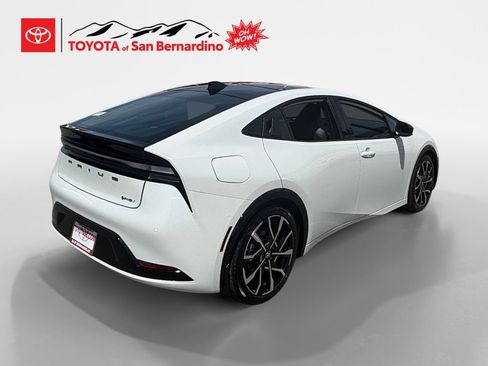 New 2027 Toyota Prius Plug-In Hybrid FWD image 5