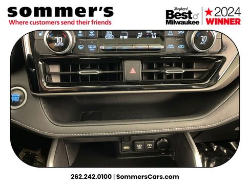 Used 2021 Toyota Highlander XLE image 15
