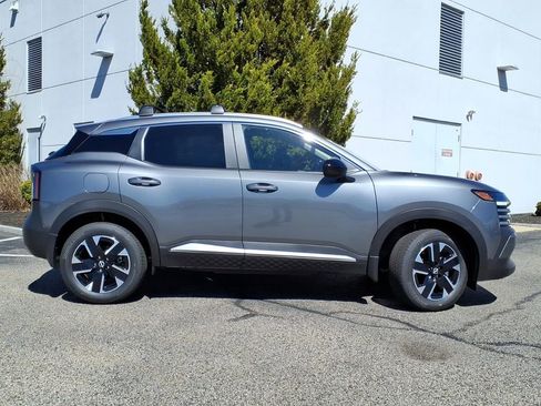 New 2026 Nissan Kicks SV w/ Cold Weather Package AWD/4WD image 3