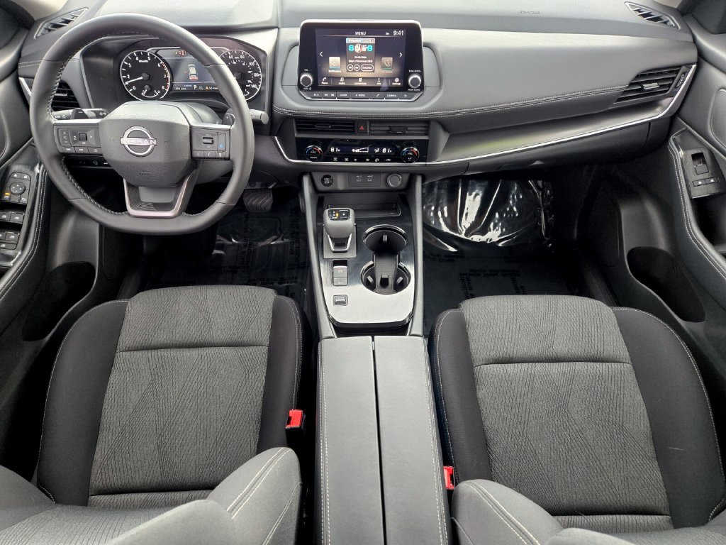 Certified 2026 Nissan Rogue SV FWD image 15